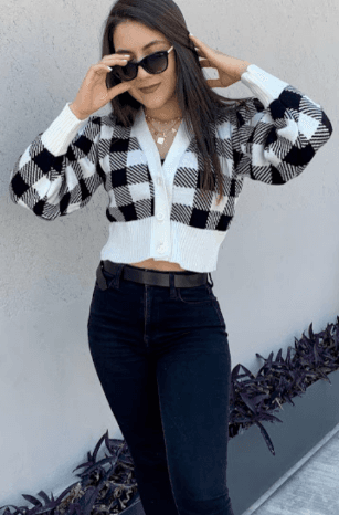 Sueter corto abierto en cuadros - Imagen 1