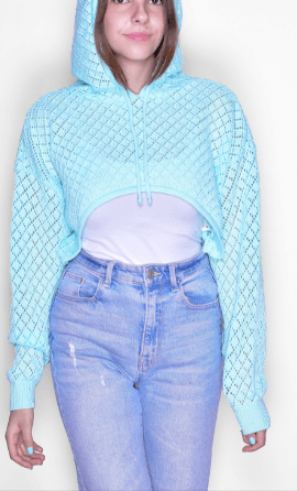 Sueter corto con hoyos y capucha 4