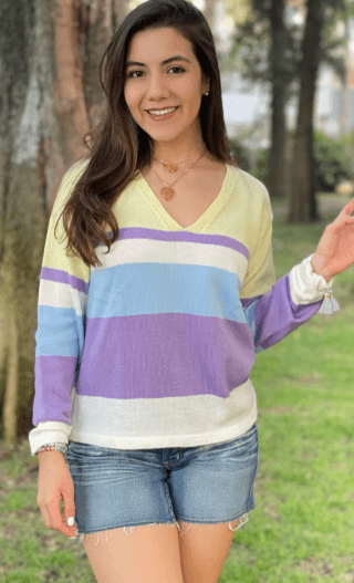 Sueter cuello V 4 colores en Horizontal 3