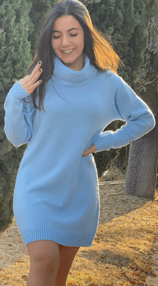 Vestido liso cuello alto 3