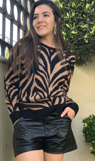 Sueter zebra con boton - Imagen 1