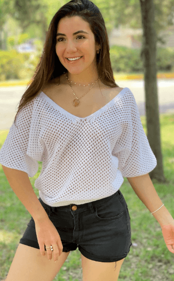 Sueter vampira cuello V con hoyos 3