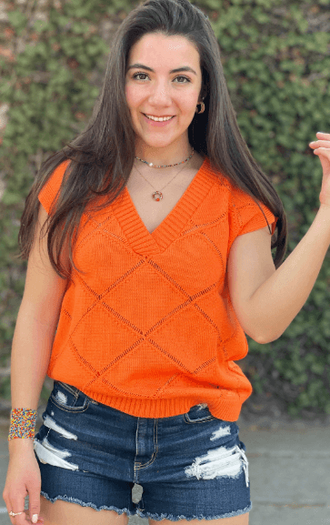 Chaleco rombos con lineas caladas cuello V 4