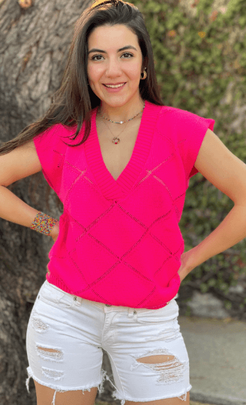 Chaleco rombos con lineas caladas cuello V 5