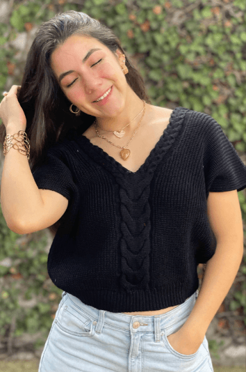 Blusa con trenza en V 4