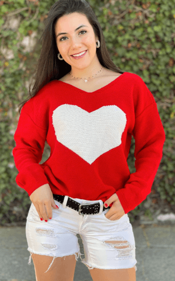 Sueter  corazon en pecho cuello V 3