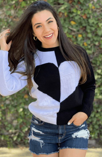 Sueter corazon mariposa cuello redondo