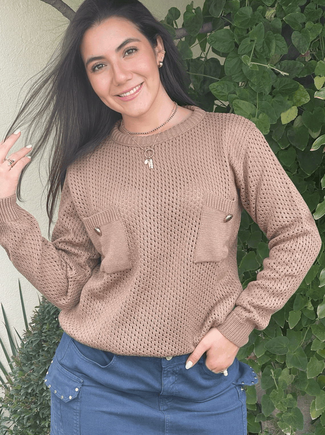 Sueter redondo con carteras 2