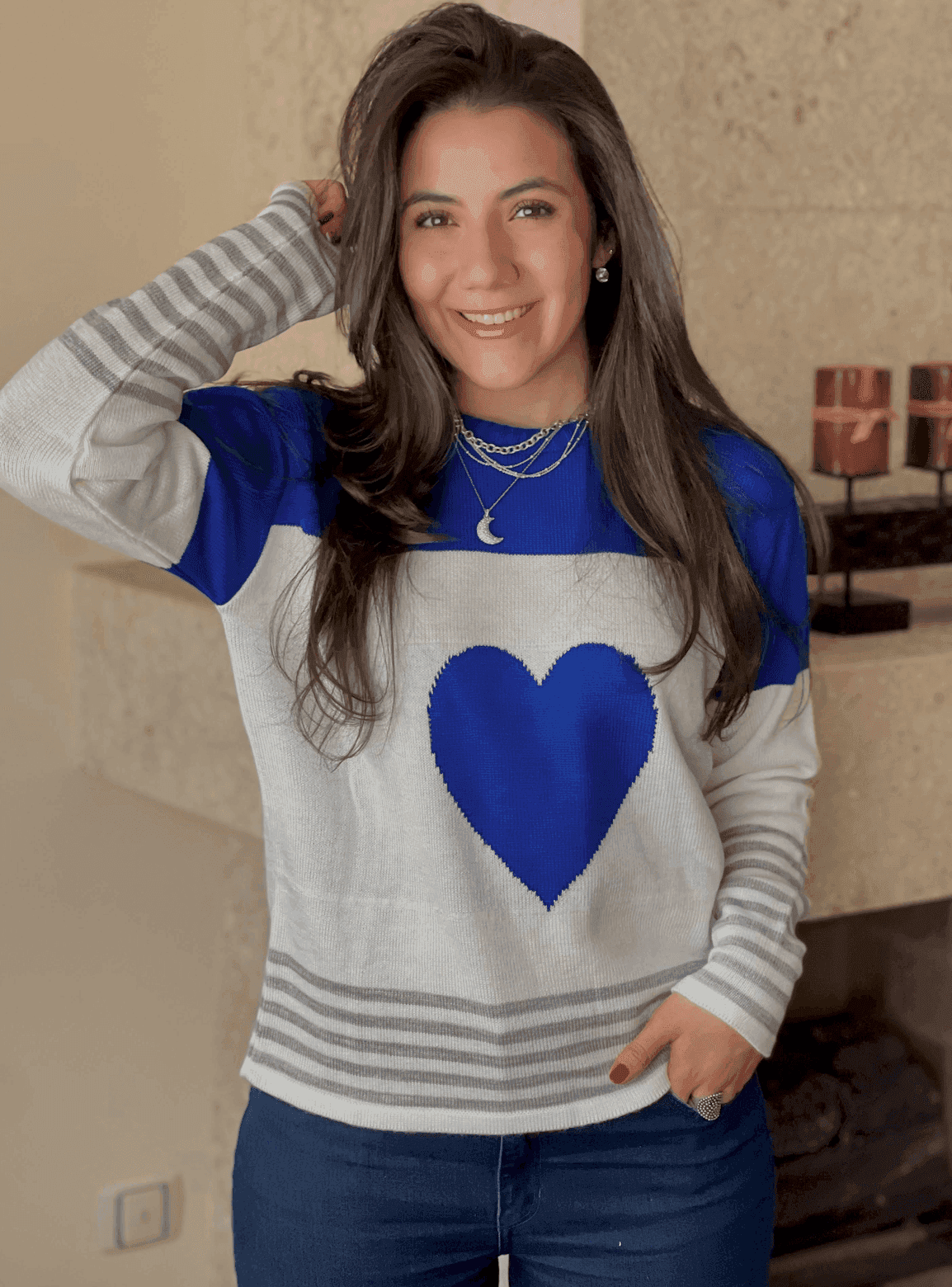 Sueter corazon franjas en contraste 2